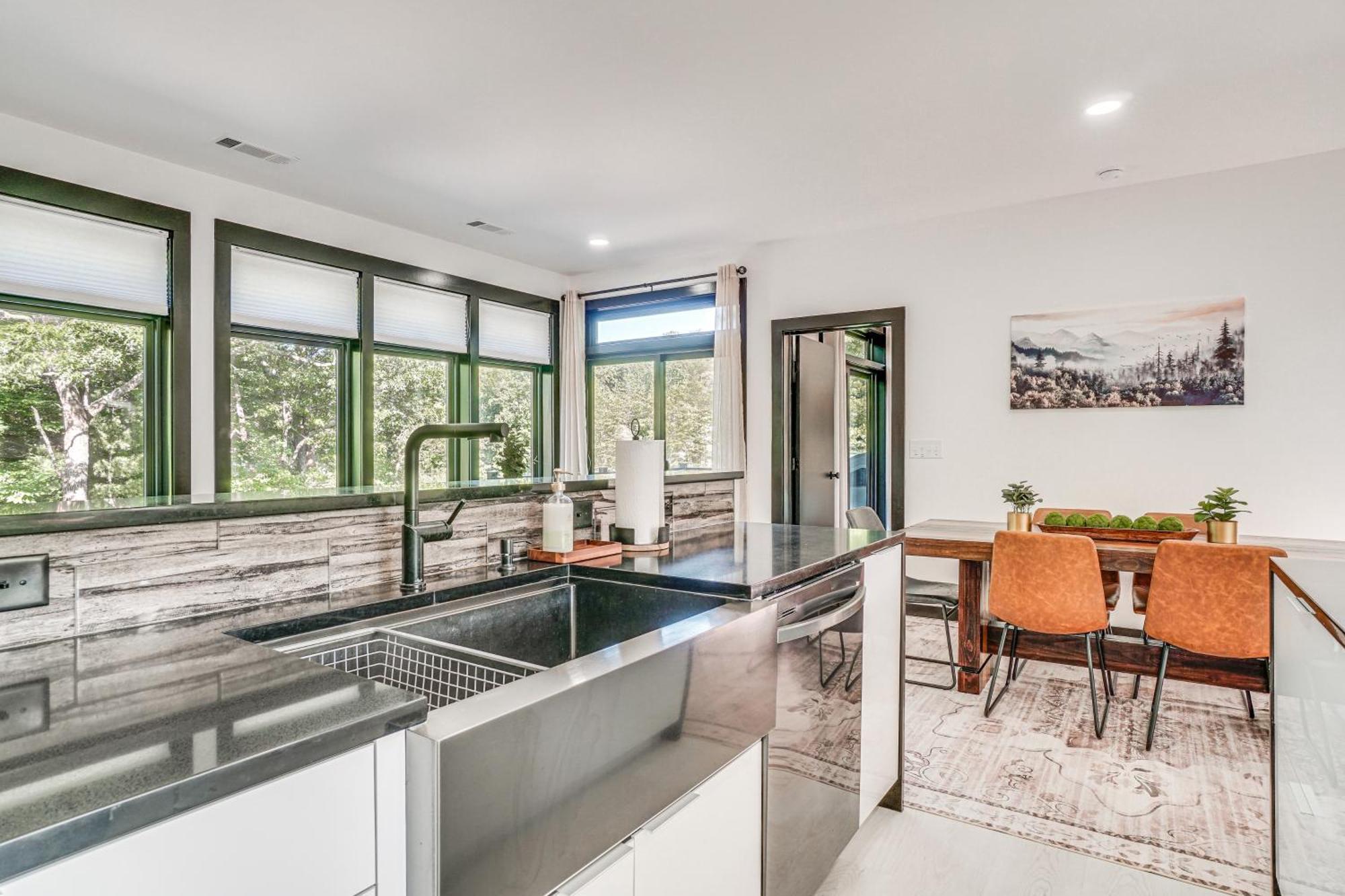 Luxury Modern Home On Golf Course With Game Room! Helen Eksteriør billede
